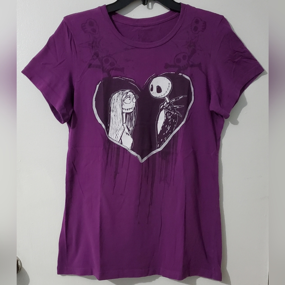 The Nightmare Before Christmas juniors graphic tee. Pre-owned condition.
